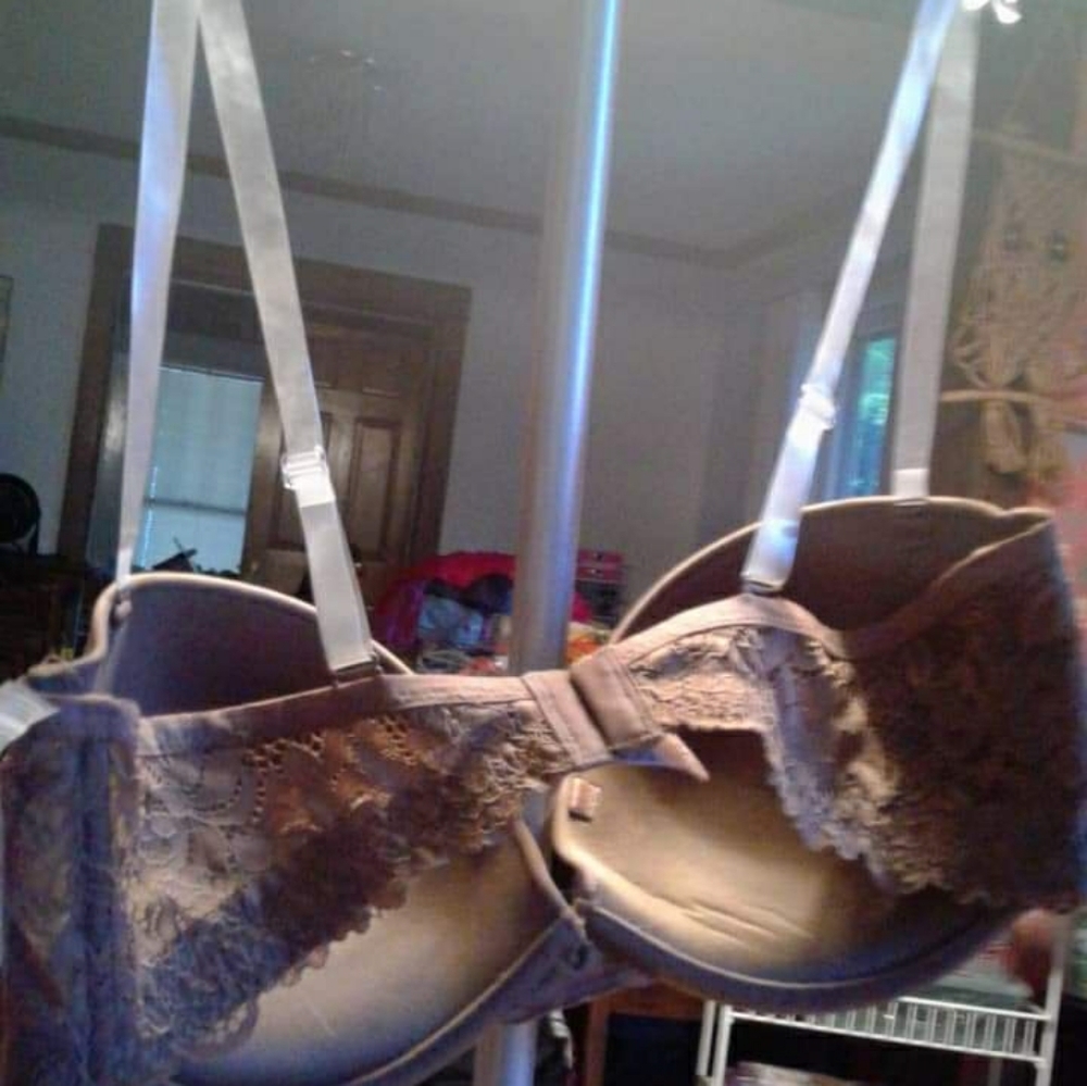 Tan bra - Picture 2 of 5